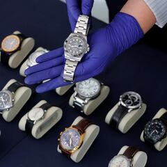 Increíble hallazgo: PDI recupera costoso reloj robado a Keanu Reeves en Estados Unidos