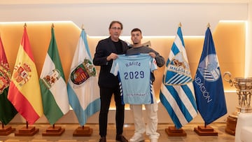 Rafita posa con Loren Juarros.