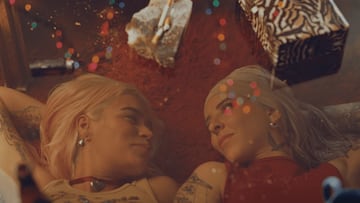 ¿Quién es Young Miko, protagonista del video ‘Contigo’ de Karol G?
