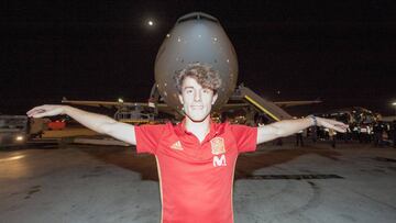 Odriozola posa para AS en Israel.