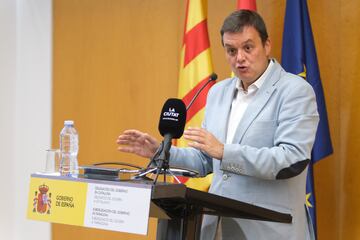 El presidente del Consejo Superior de Deportes (CSD), Víctor Francos, ofrece una rueda de prensa, en la Subdelegación del Gobierno en Tarragona, a 28 de agosto de 2023, en Tarragona, Catalunya (España). El presidente del CSD ha explicado las próximas medidas que adoptará el CSD en relación con la denuncia presentada el pasado viernes, 25 de agosto, referida a las posibles vulneraciones de la legislación deportiva por parte del presidente de la Real Federación Española de Fútbol, Luis Rubiales.
28 AGOSTO 2023;CATALUÑA;FUTBOL;COMPARECENCIA;CANUTAZO;RUEDA DE PRENSA
Fabián A. Pons / Europa Press
28/08/2023