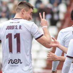 El Albacete sigue su inercia