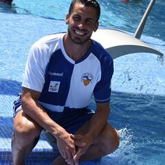 Néstor Querol renueva y el Sabadell asegura su bloque titular