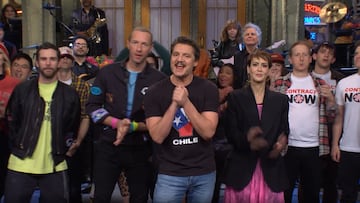 Polera de Chile, Pinochet y bromas a su familia: Pedro Pascal se hace viral con este sketch en SNL