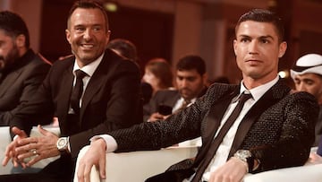  Cristiano Ronaldo y su agente, Jorge Mendes, el pasado enero en Dubai.