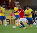 1x1: Arturo Vidal y Gary Medel sucumbieron ante el poderío brasileño