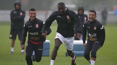 Gareca perfila su once en la última sesión antes de Holanda