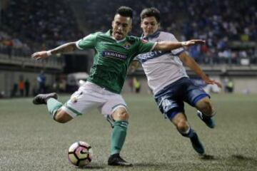 Futbol, Audax vs Universidad Catolica.
Decima fecha, cmapeonato de Clausura 2016/17.
El jugador de Audax Bryan Carrasco, disputa el balon con Enzo Kalinski de Universidad Catolica durante el partido de primera division en el estadio Bicentenario La Florida de Santiago, Chile.
16/04/2017
Javier Torres/Photosport
************

Football, Audax vs Universidad Catolica.
10th date, Clousure Championship 2016/17
Audax player Bryan Carrasco, battles for the ball against Enzo Kalinski of Universidad Catolica during the first division football match held at the Bicentenario La Florida stadium in Santiago, Chile.
16/04/2017
Javier Torres/Photosport