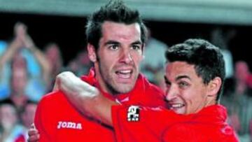<b>AMIGOS. </b>La presencia de Negredo en la Selección, clave para Navas.