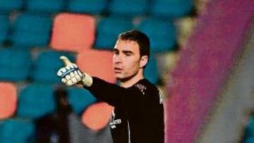 <b>SIGUE IMBATIDO. </b>El portero Alberto bate el récord de D'Alessandro.