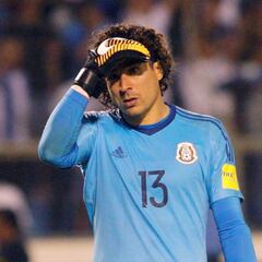 El increíble autogol de Memo Ochoa en la derrota de México