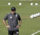 Pepe Mel: "Mejor viajar a Portugal y Francia que más lejos"