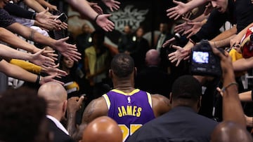LeBron James consigue el cuarto anillo de su carrera en sus d&eacute;cimas Finales. Camino de los 36 a&ntilde;os, sigue su camino a lo m&aacute;s alto de una NBA que vuelve a ser suya