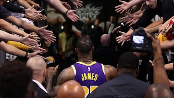 LeBron James consigue el cuarto anillo de su carrera en sus d&eacute;cimas Finales. Camino de los 36 a&ntilde;os, sigue su camino a lo m&aacute;s alto de una NBA que vuelve a ser suya