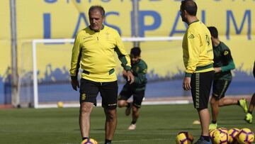 Paco Herrera durante una sesi&oacute;n de entrenamiento.