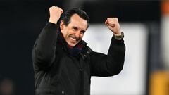 Unai Emery, entrenador del Aston Villa, celebra la victoria conseguida ante el Luton Town.