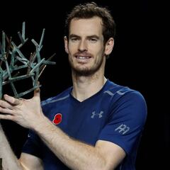 Murray celebra el nº1 con otro título y distancia a Djokovic