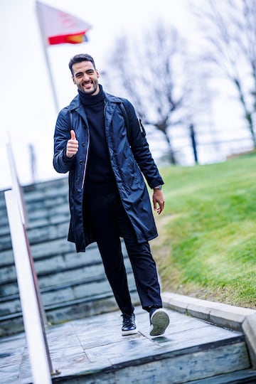 Mikel Merino llegando a Las Rozas.