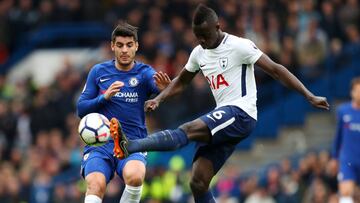 D&aacute;vinson S&aacute;nchez y &Aacute;lvaro Morata durante el partido entre Chelsea y Tottenham por Premier League