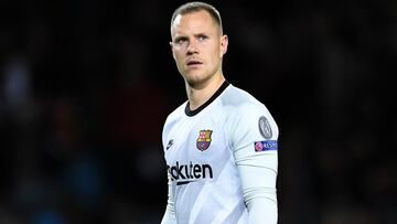 Barcelona's Ter Stegen has knee tendon treatment