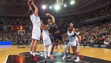 Jonathan Barreiro durante el partido jugado en Bilbao.