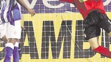 <b>SUFRIERON. </b>Los pericos lo pasaron mal para arrancar un valioso empate de Teplice. Al final, entre Gorka y Jarque evitaron otro resultado.