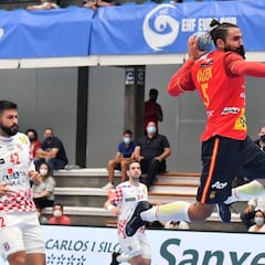 Los Hispanos le ponen difícil a Ribera señalar a los descartes