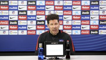 GRAF3517. MAJADAHONDA (MADRID), 17/02/2018.- El entrenador del Atlético de Madrid, el argentino Diego Pablo Simeone, durante la rueda de prensa ofrecida para hablar del partido de Liga de mañana frente al Athletic. EFE/Ballesteros
