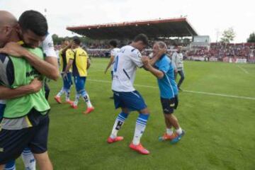 Los jugadores del Zaragoza celebran la victoria de su equipo.