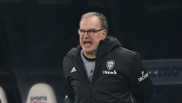 Newcastle (United Kingdom), 26/01/2021.- Marcelo Bielsa, manager of Leeds reacts during the English Premier League soccer match between Newcastle United and Leeds United in Newcastle, Britain, 26 January 2021. (Reino Unido) EFE/EPA/Lindsey Parnaby / POOL