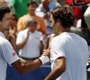 Roger Federer gana a Djokovic y no deja de batir records