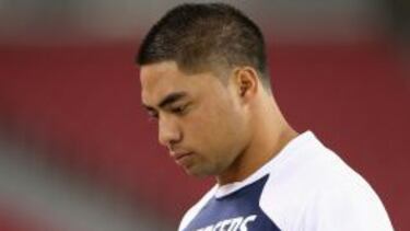 Manti Te'o con los San Diego Chargers.