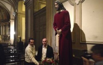 Visita a la Catedral de Buenos Aires donde existe una réplica del Cristo del Buen Amor de Sevilla.