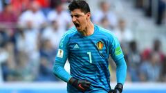 Courtois: Real Madrid bid to keep Chelsea on side, deny Willian talk