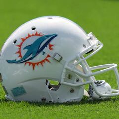 NFL multa a Dolphins por pláticas sin autorización con Tom Brady y Sean Payton