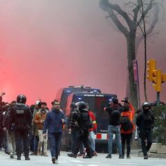 Hay 6 detenidos por la pelea entre ultras del Lyon y Barça