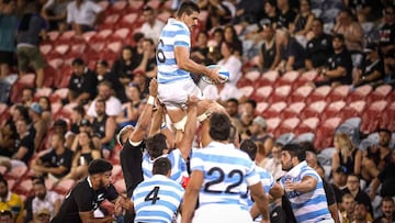 La Uni&oacute;n Argentina de Rugby (UAR) levantar&aacute; en las pr&oacute;ximas horas las sanciones que le hab&iacute;a aplicado cuarenta y ocho horas atr&aacute;s a los integrantes de Los Pumas.