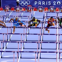 How high are the hurdles in athletics and why do men run 110 meters and women 100?