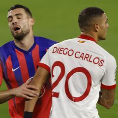 Diego Carlos: "No pueden meternos cuatro goles así"