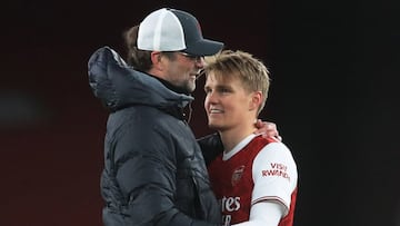 Klopp y Odegaard.