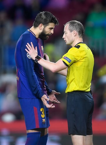 Gerard Piqué fue expulsado por el árbitro William Collum .