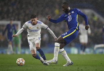 Federico Valverde con Antonio Rüdiger.