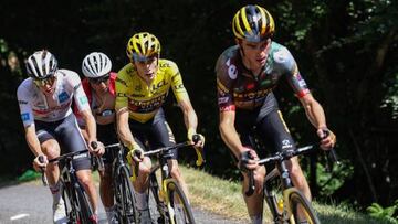 (From L to R): UAE Team Emirates team's Slovenian rider Tadej Pogacar, Team Arkea-Samsic team's Colombian rider Nairo Quintana, Jumbo-Visma team's Danish rider Jonas Vingegaard and Jumbo-Visma team's American rider Sepp Kuss cycle during the 16th stage of the 109th edition of the Tour de France cycling race, 178,5 km between Carcassonne and Foix in southern France, on July 19, 2022. (Photo by Thomas SAMSON / AFP) (Photo by THOMAS SAMSON/AFP via Getty Images)