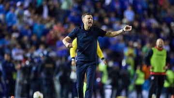 Martin Anselmi head coach of Cruz Azul during the Quarter final second leg match between Cruz Azul and Tijuana as part of the Liga BBVA MX, Torneo Apertura 2024 at Ciudad de los Deportes Stadium on November 30, 2024 in Mexico City, Mexico.