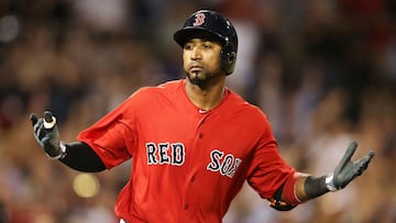 Eduardo Núñez se mantendrá con los Boston Red Sox un año más