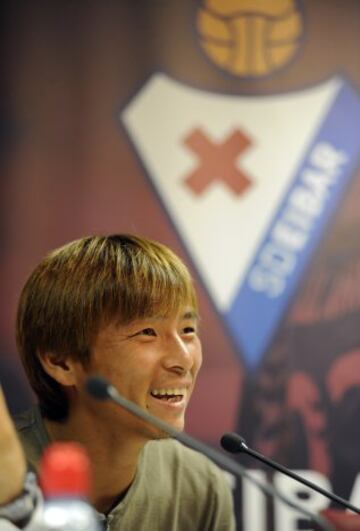 Takashi Inui con el Eibar.  