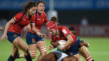 Paula Medín, de España, ante Brasil.