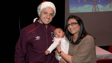 'Chicharito' presente en evento navideño del West Ham