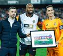 Mestalla ovaciona como nunca al Real Madrid por su solidaridad tras la DANA