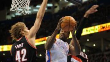Serge Ibaka logró diez puntos en la victoria de los Thunder ante Portland.